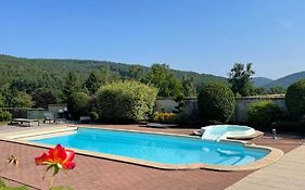 La Rose Des Vents - Appartement Avec Terrasse, Piscine Et Parking